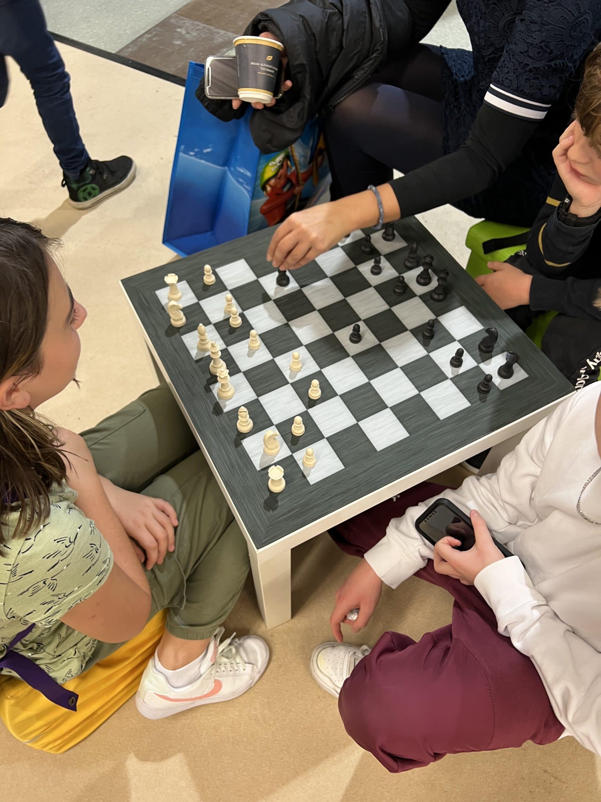 Schach Spiel inklusive Spielmatte